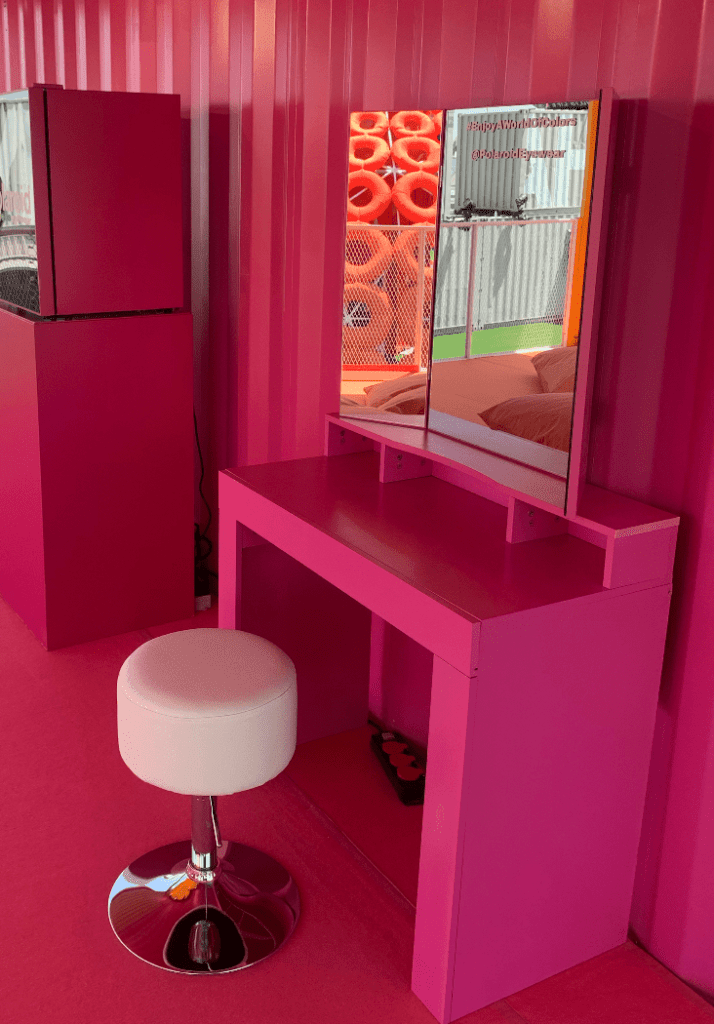 Mueble tocador rosa